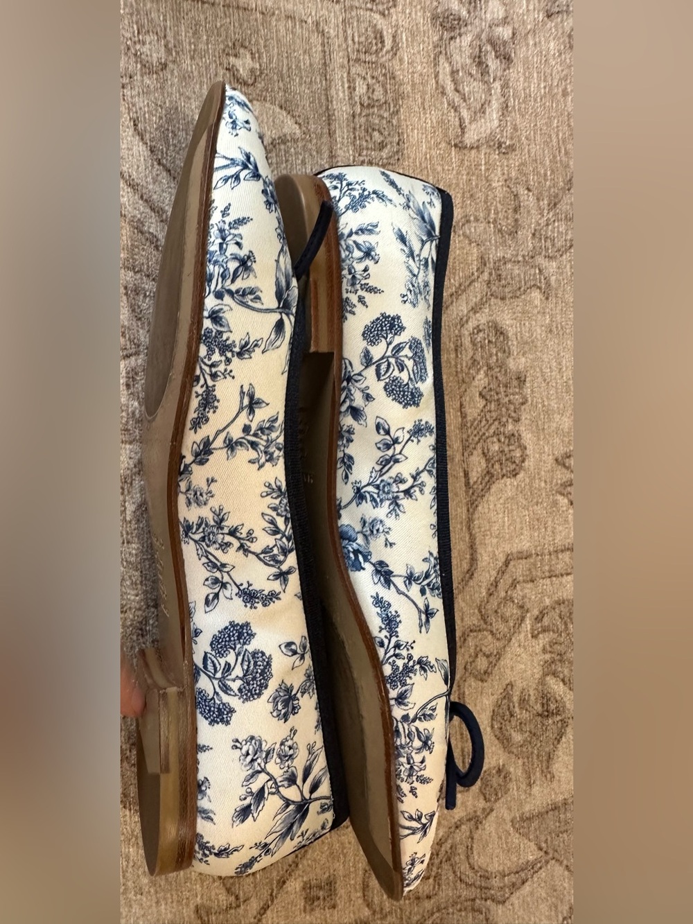 Margaux × Gal Meets Glam "The Pointe" Ballet Flat In Blue Toile Floral - Picture 4 of 8